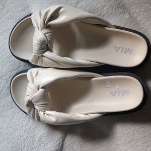 MIA Arlyne SANDALS SIZE 8 M